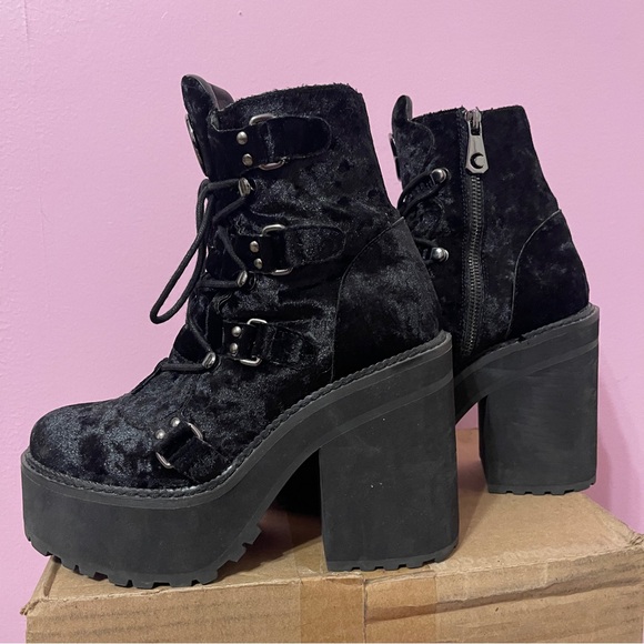 Rare velvet broom rider Killstar platform boots goth gothic vampire whimsygoth - Picture 6 of 9